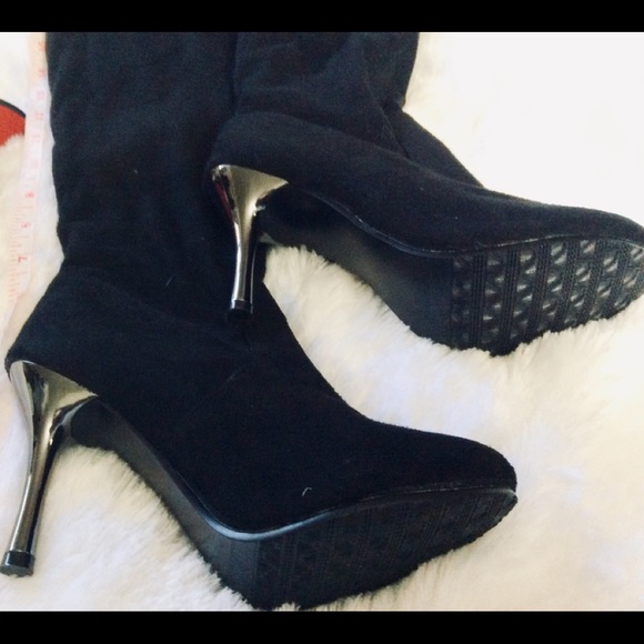 Knee to thigh high faux suede stiletto heel boots! - Picture 2 of 6